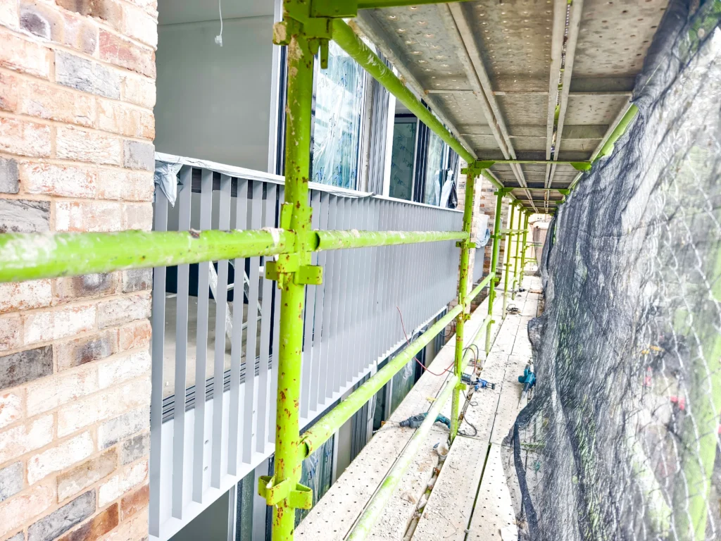 Brick Townhouse Aluminum Slat Screens - 8
