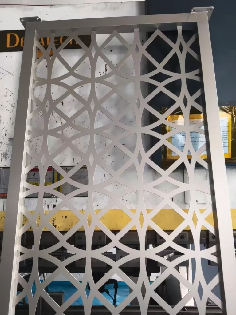 Laser-Cut Sliding Screens for Apartment Corridor - 5